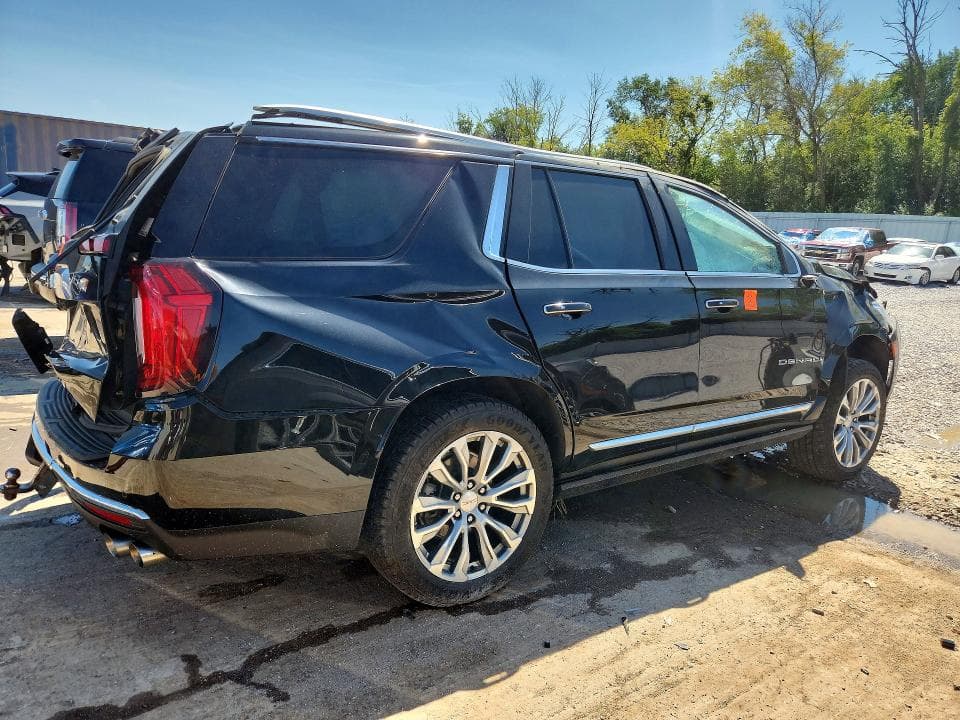 2021 GMC YUKON DENALI 3