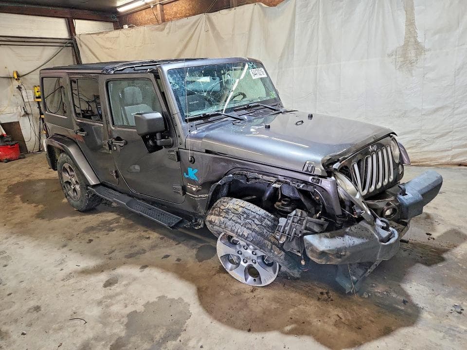 2018 JEEP WRANGLER UNLIMITED SAHARA 4