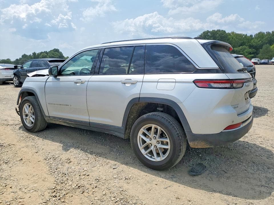 2023 JEEP GRAND CHEROKEE LAREDO 2