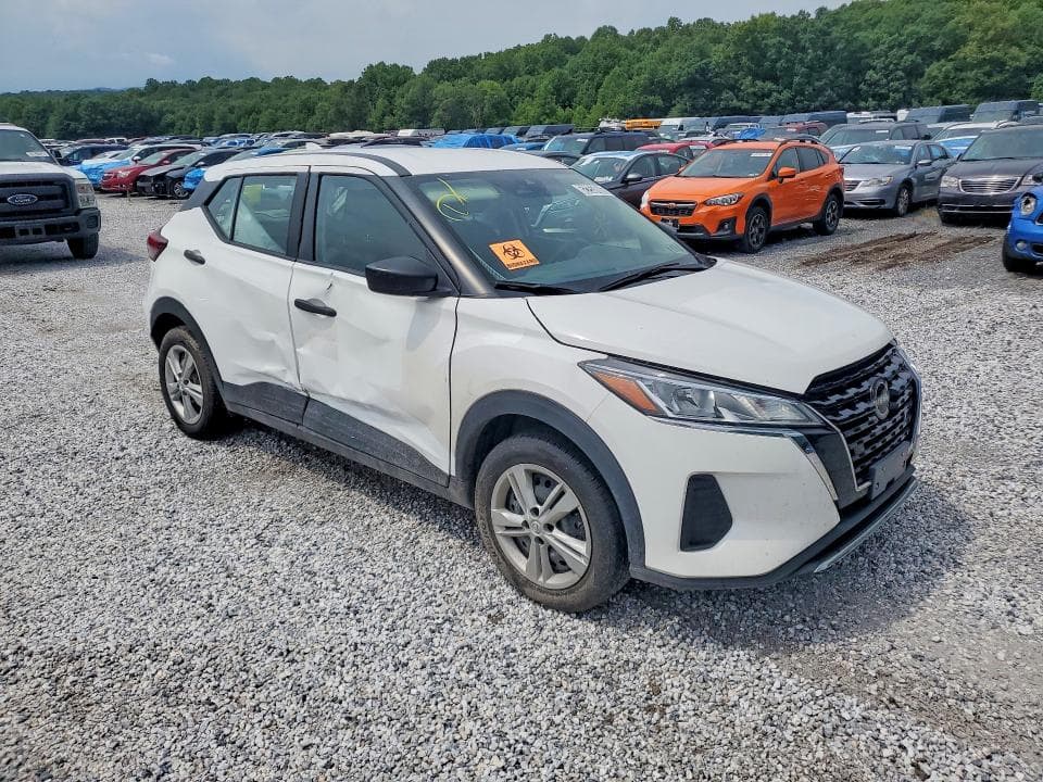 2024 NISSAN KICKS S 4