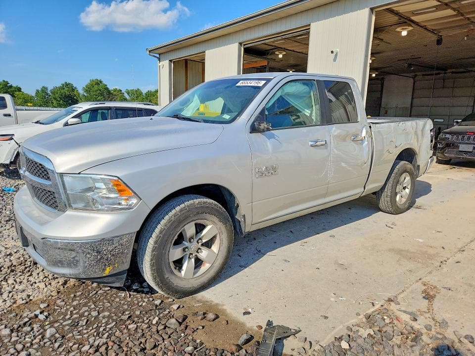 2018 RAM 1500 SLT - 1
