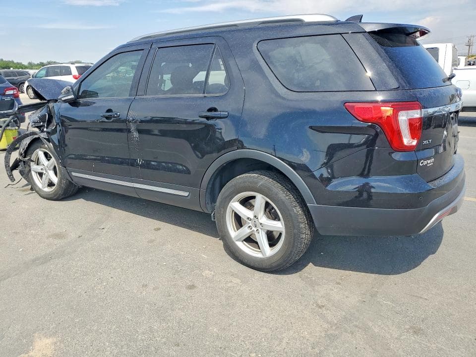 2017 FORD EXPLORER XLT 2
