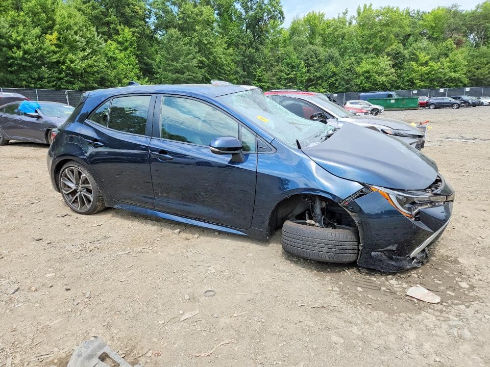 2021 TOYOTA COROLLA XSE 4