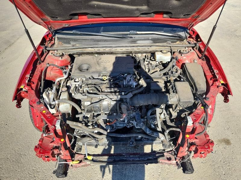 2020 TOYOTA CAMRY SE 11