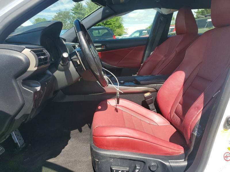 2017 LEXUS IS 200T 7