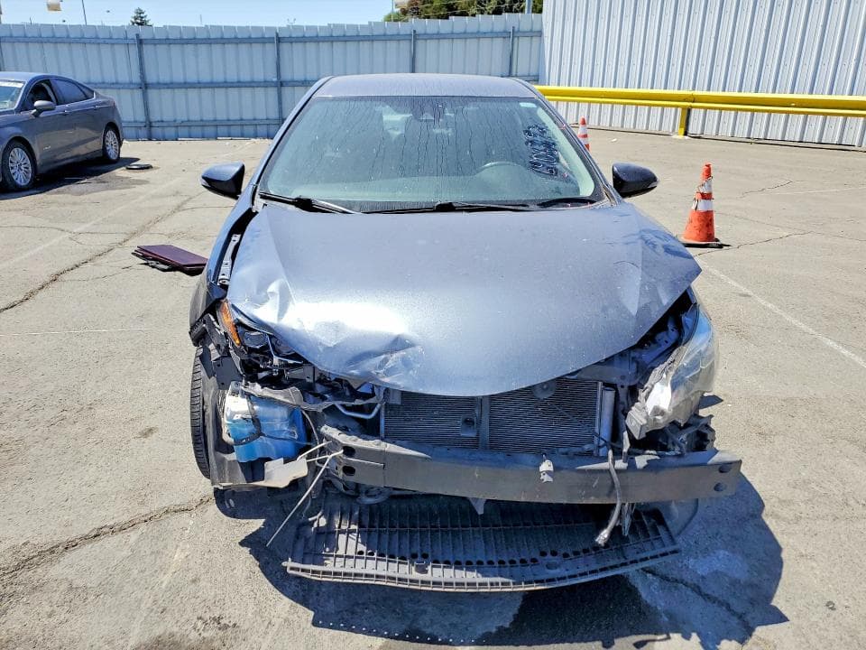 2017 TOYOTA COROLLA SE 5