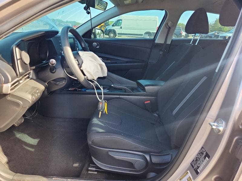 2021 HYUNDAI ELANTRA SE 7