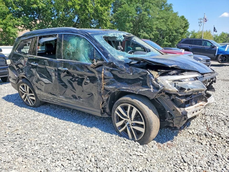 2017 HONDA PILOT ELITE 4