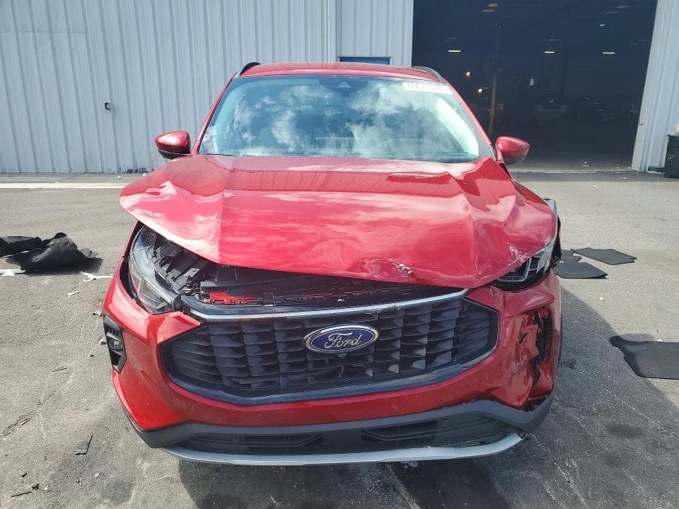 2024 FORD ESCAPE PLATINUM 5