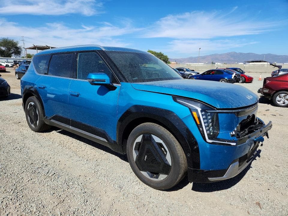 2026 KIA EV9 LAND 4