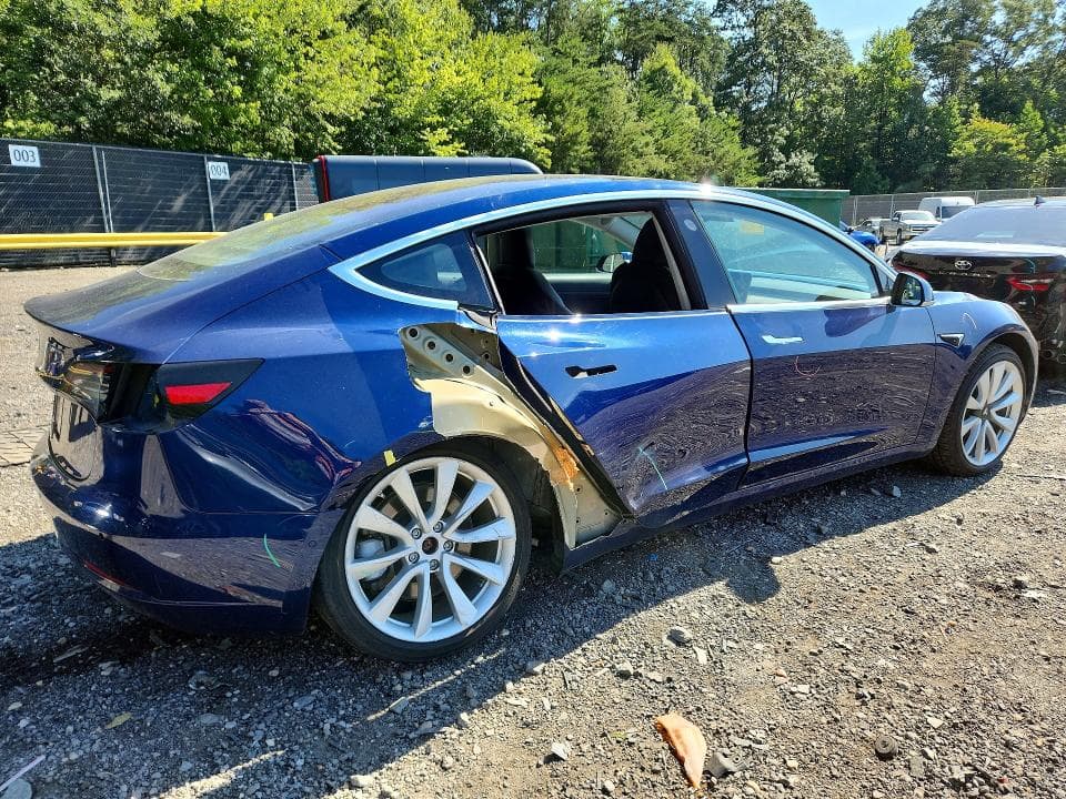 2018 TESLA MODEL 3 3
