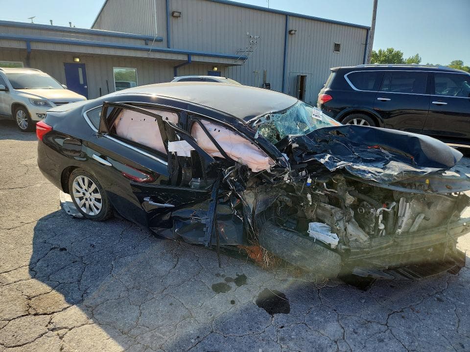 2019 NISSAN SENTRA S 4