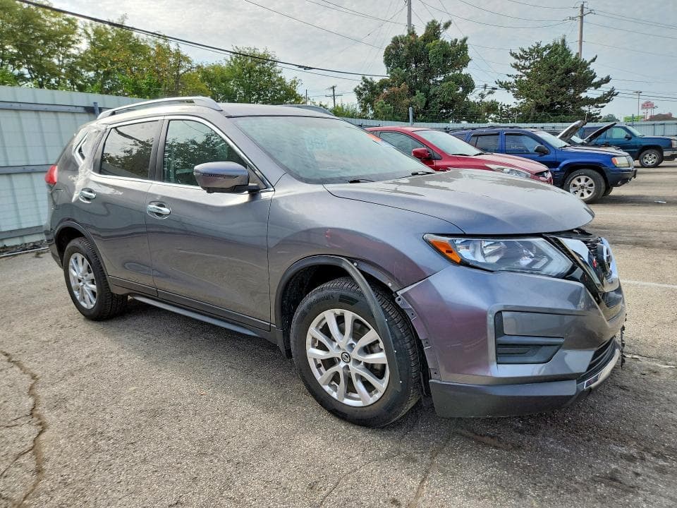 2017 NISSAN ROGUE SV 4