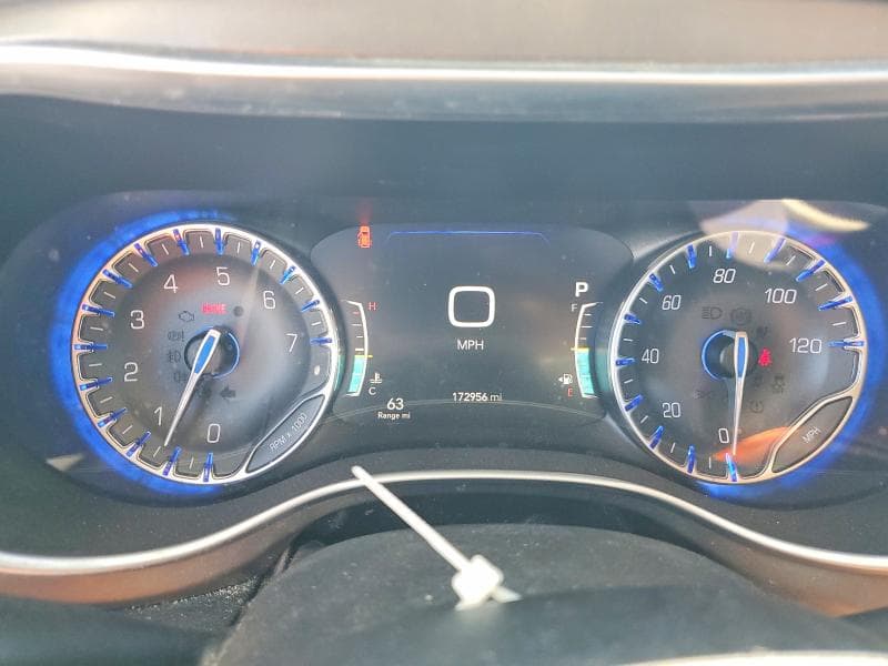 2019 CHRYSLER PACIFICA LIMITED 9