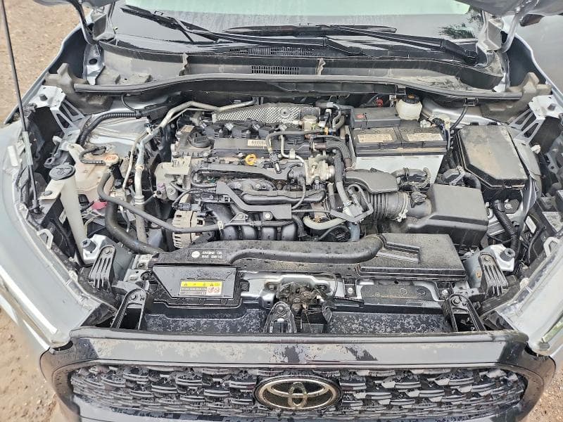 2022 TOYOTA COROLLA CROSS LE 12
