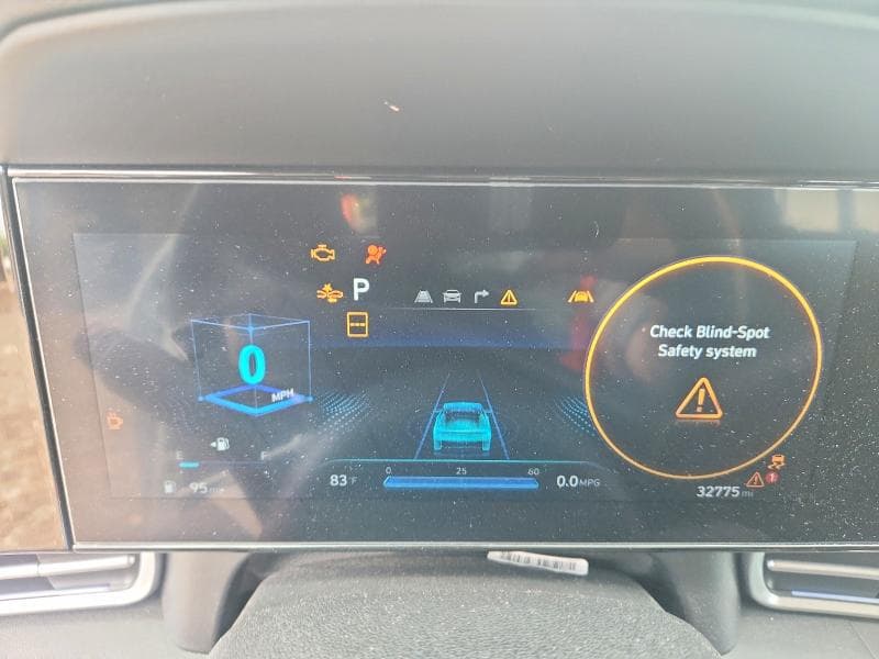 2025 HYUNDAI ELANTRA SEL 9