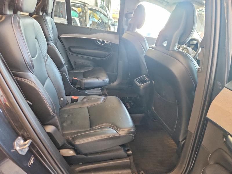 2021 VOLVO XC90 11