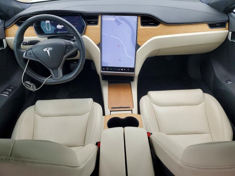 2020 TESLA MODEL S 8