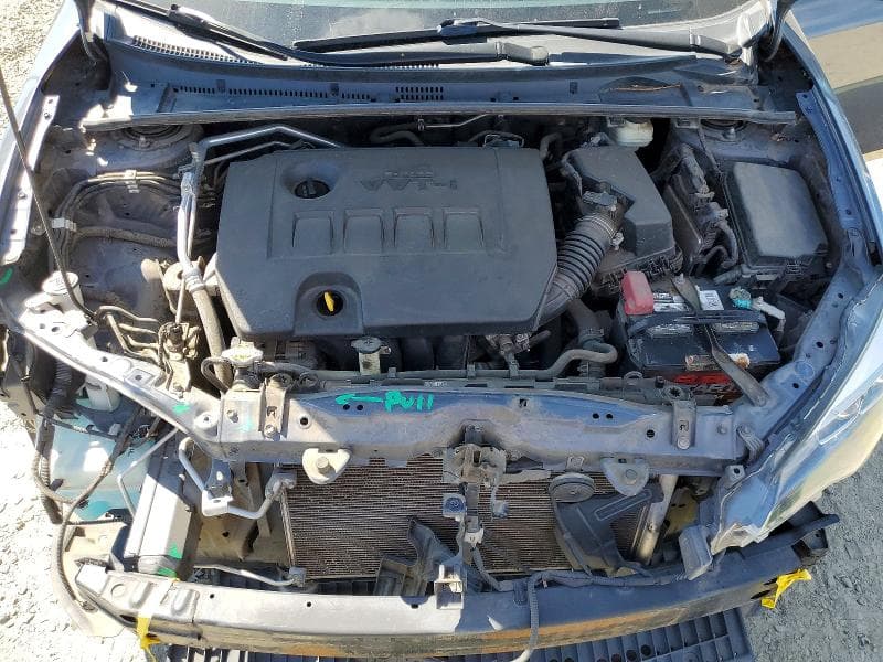 2017 TOYOTA COROLLA SE 11