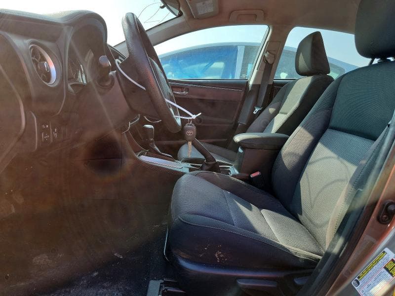 2019 TOYOTA COROLLA LE 7