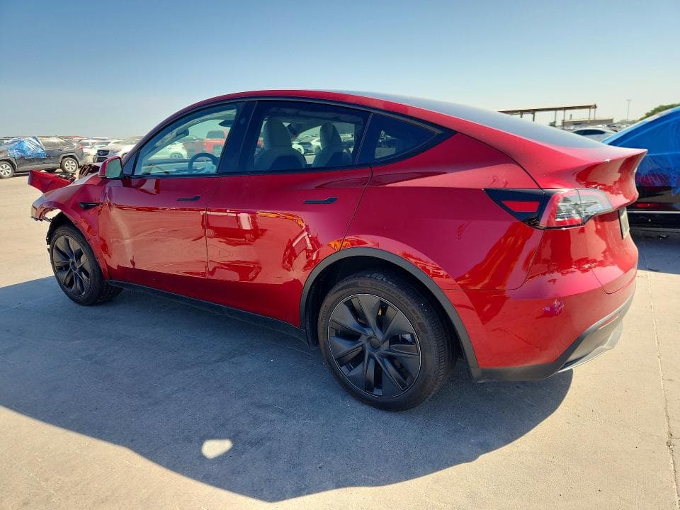 2024 TESLA MODEL Y 2