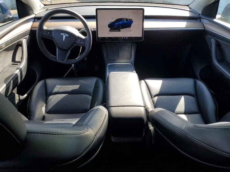 2023 TESLA MODEL Y 8