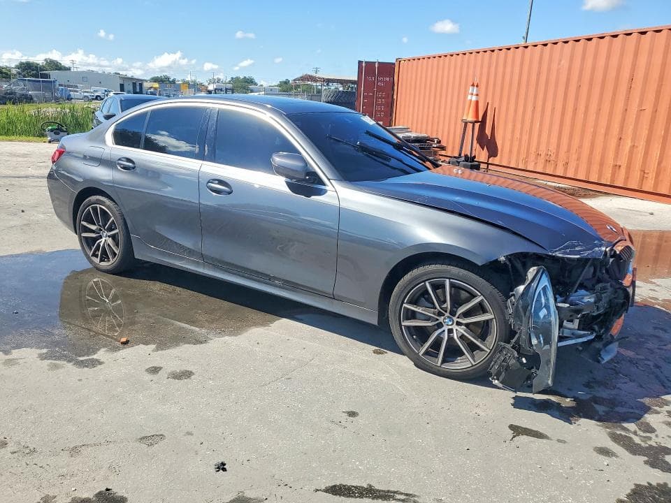 2020 BMW 330XI 4