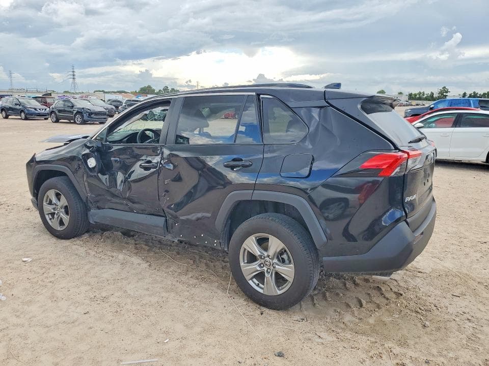 2024 TOYOTA RAV4 XLE 2