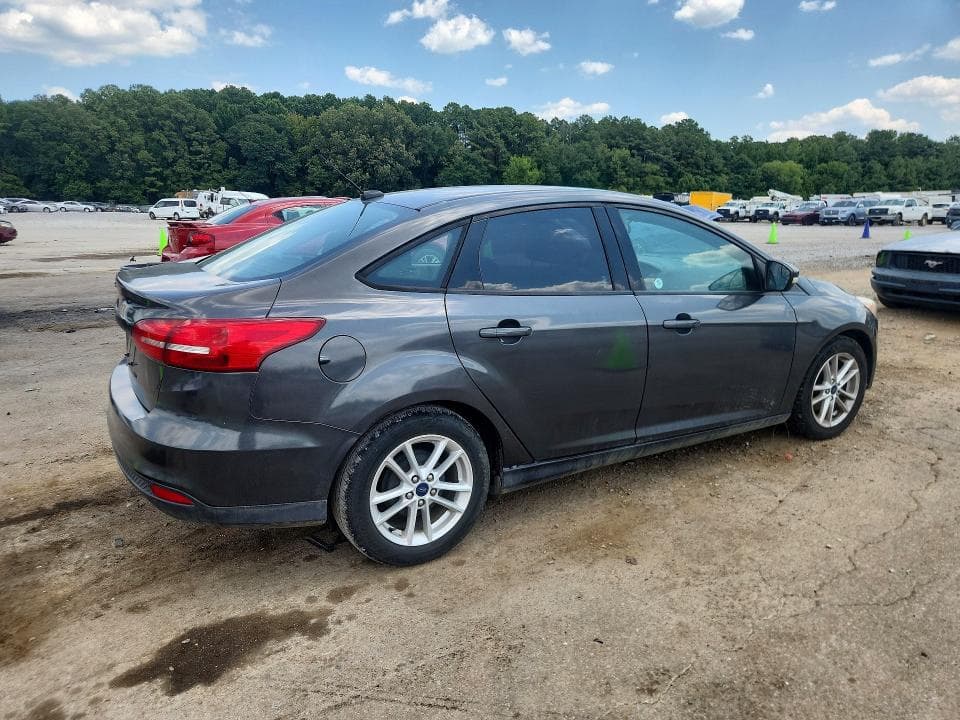 2017 FORD FOCUS SE 3