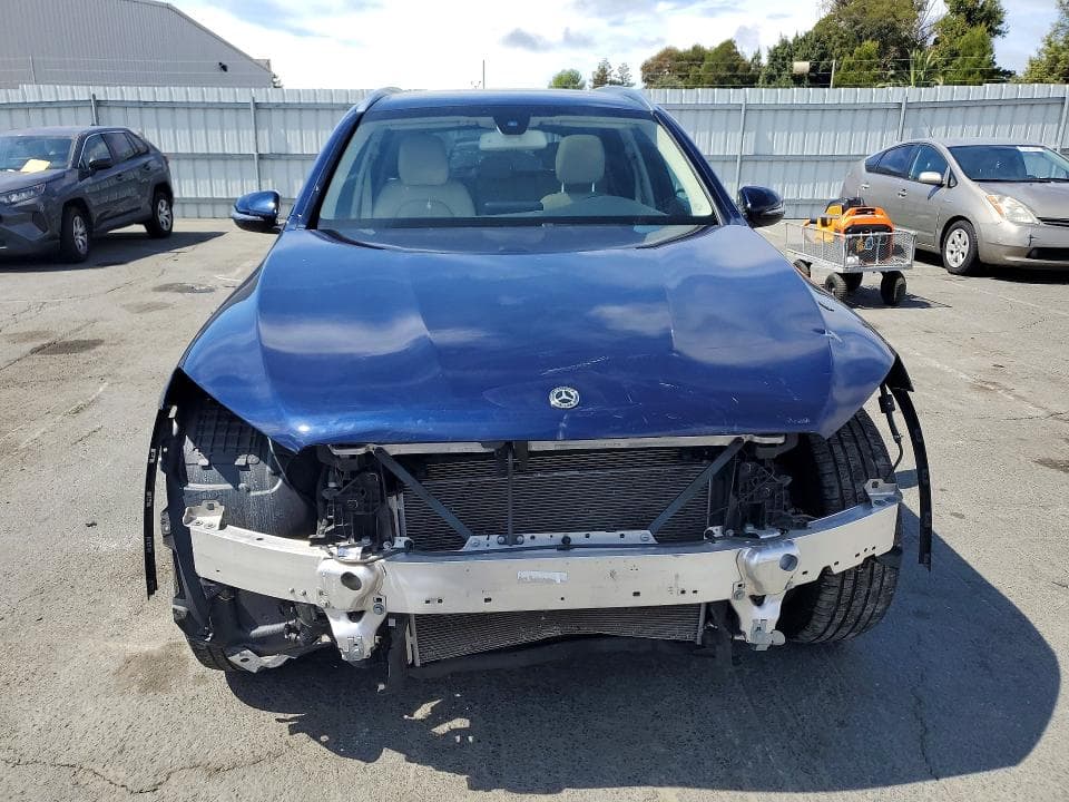 2019 MERCEDES-BENZ GLC 300 4MATIC 5