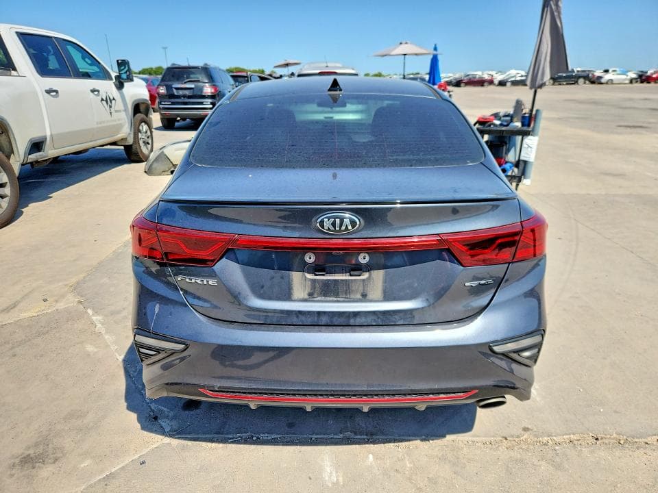 2021 KIA FORTE GT LINE 6