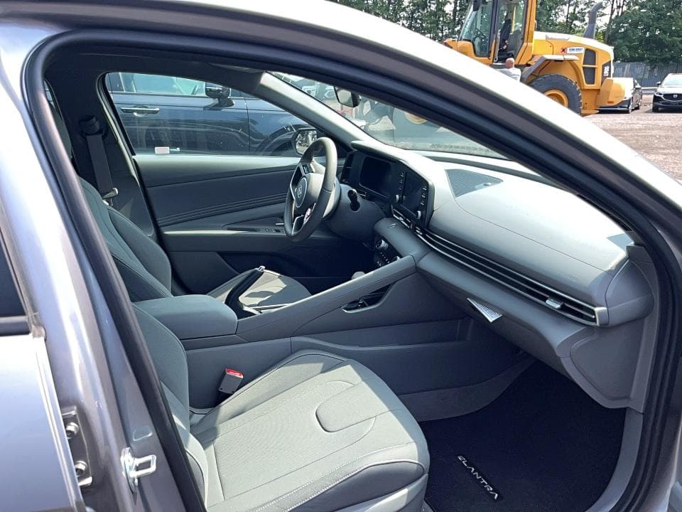 2025 HYUNDAI ELANTRA SEL SPORT 5