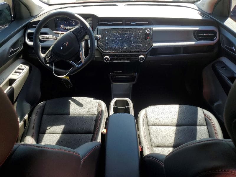 2027 CHEVROLET BOLT RS 8