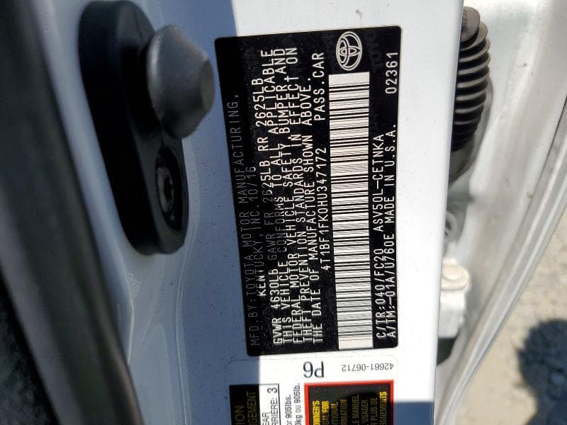 2017 TOYOTA CAMRY LE 12