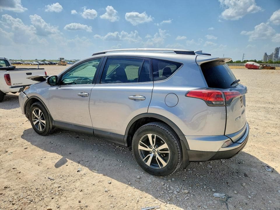 2017 TOYOTA RAV4 XLE 2