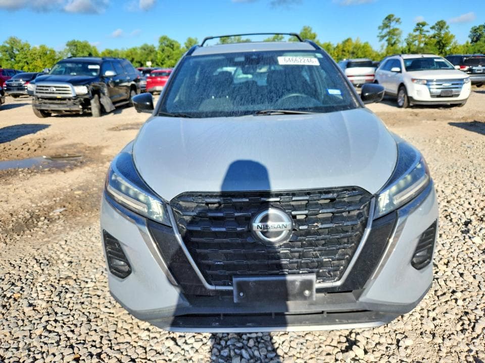 2021 NISSAN KICKS SR 5