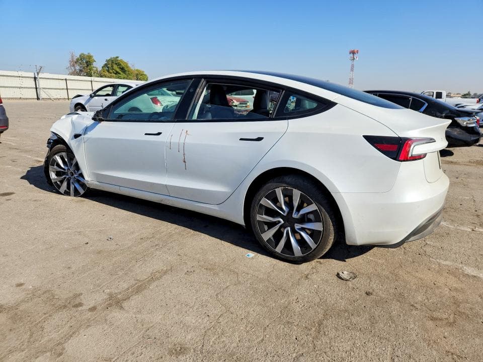 2025 TESLA MODEL 3 2