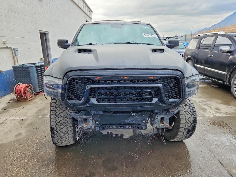 2017 RAM 1500 SPORT 5
