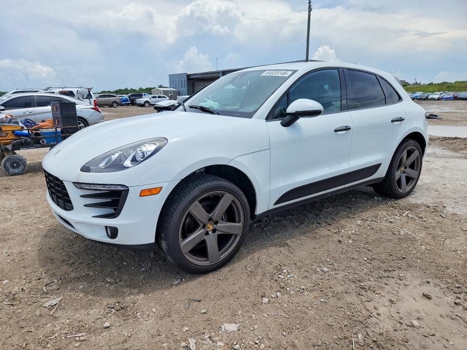 2018 PORSCHE MACAN - 1