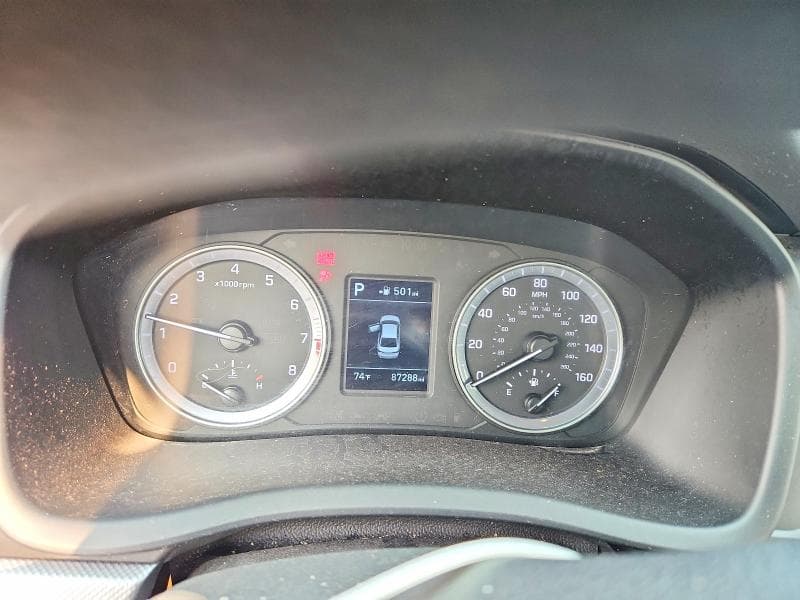 2018 HYUNDAI SONATA SE 9