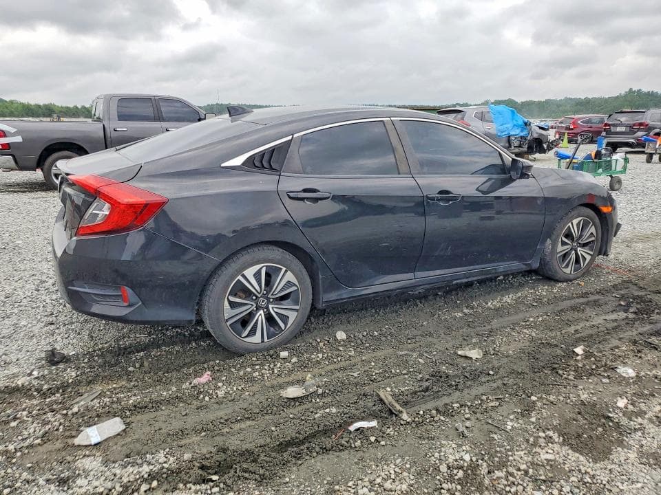 2017 HONDA CIVIC EX 3