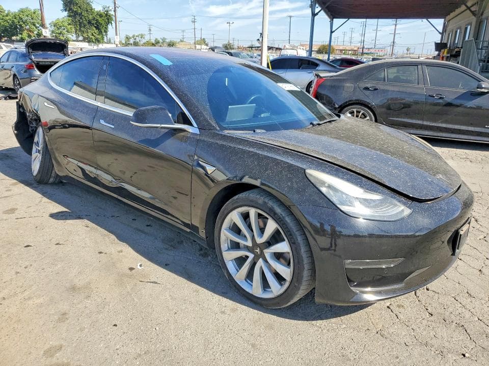 2018 TESLA MODEL 3 4
