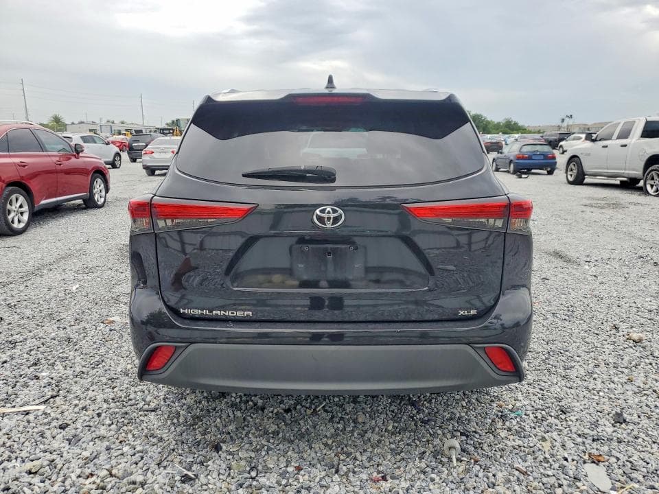 2020 TOYOTA HIGHLANDER XLE 6