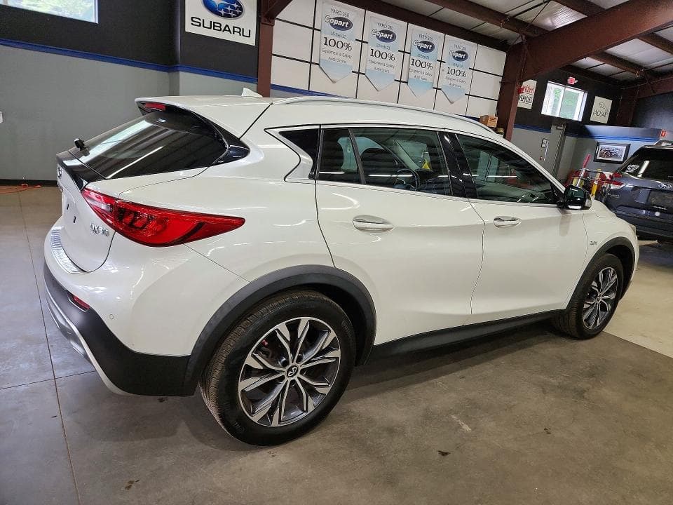 2017 INFINITI QX30 PREMIUM 3