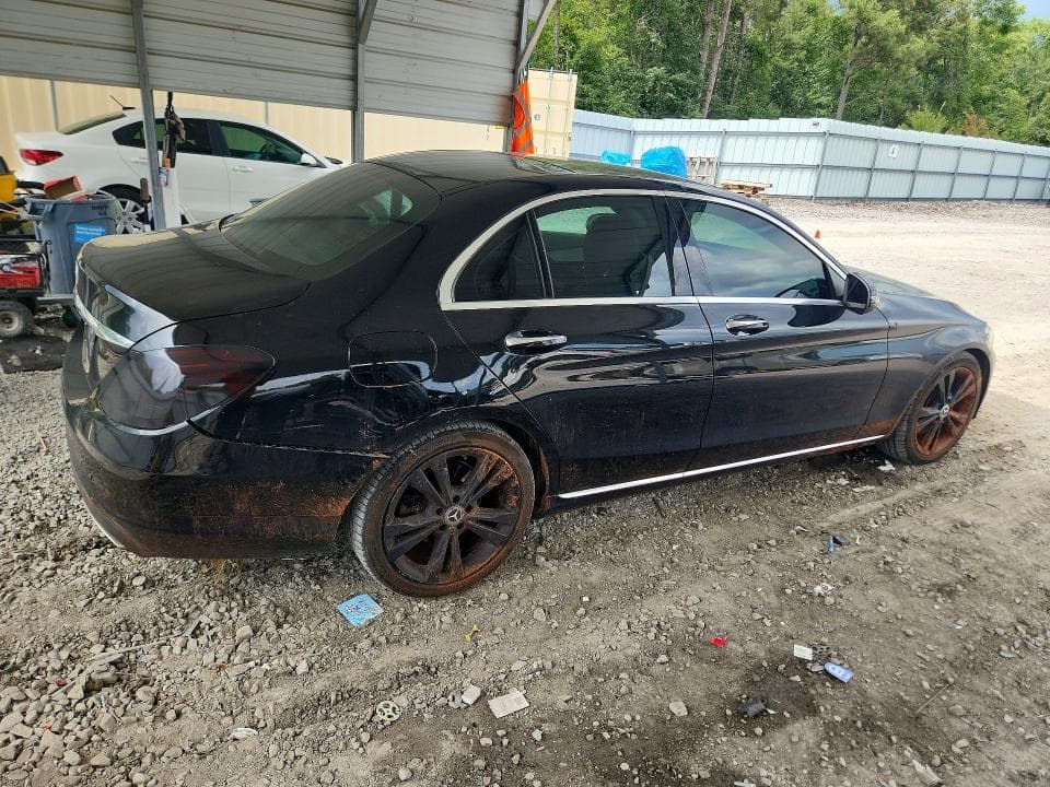 2018 MERCEDES-BENZ C 300 3
