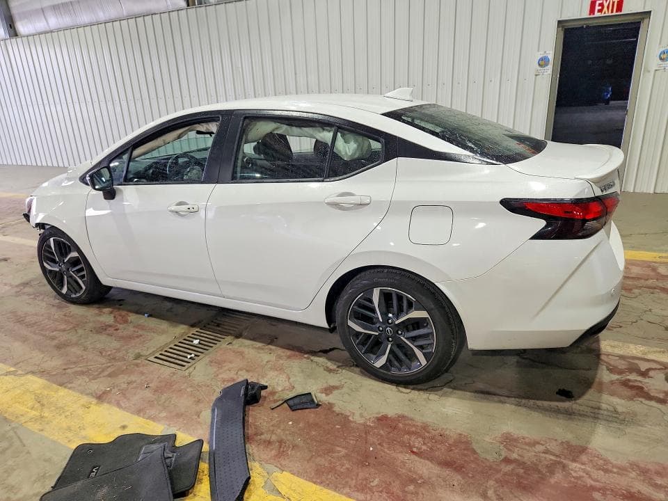 2025 NISSAN VERSA SR 2