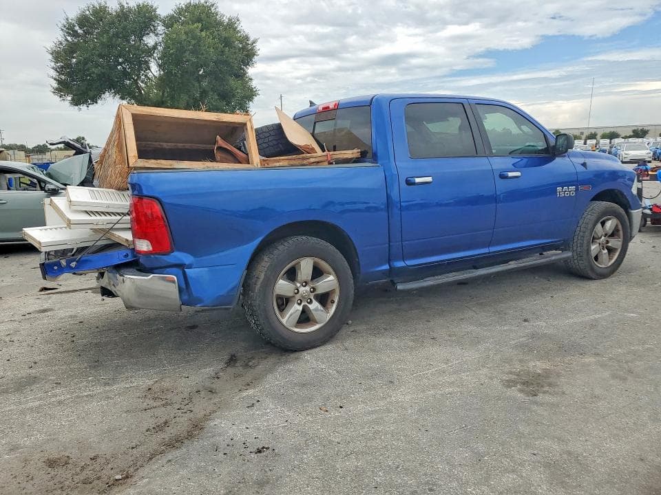 2017 RAM 1500 SLT 3