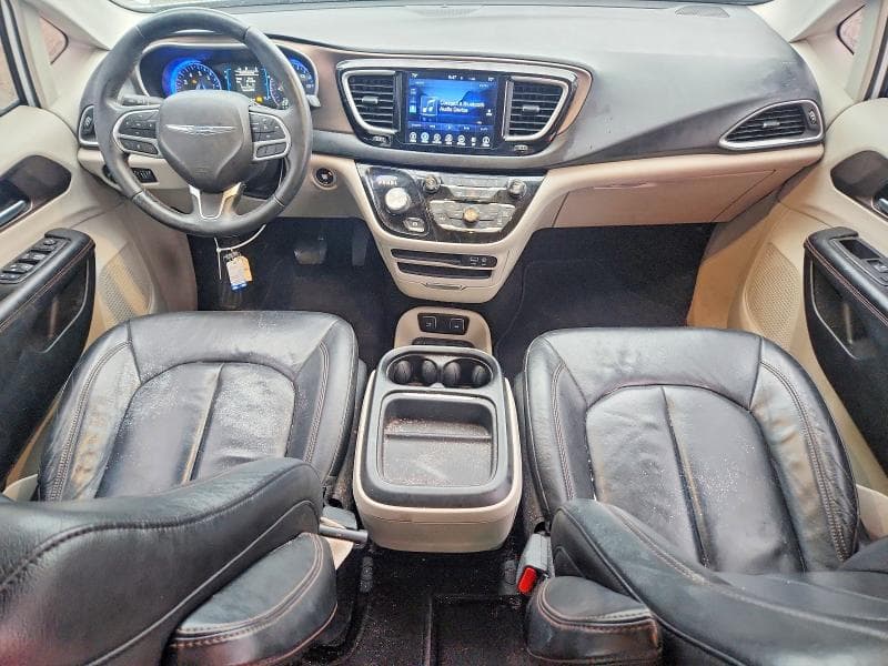 2017 CHRYSLER PACIFICA TOURING L 8