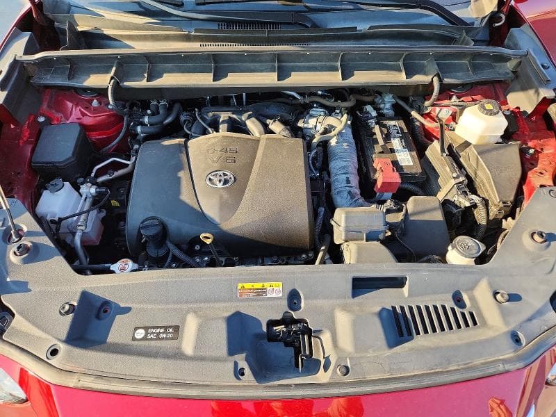 2021 TOYOTA HIGHLANDER LE 11