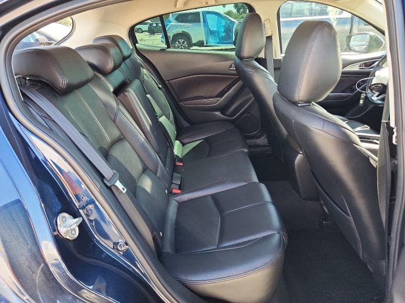 2018 MAZDA 3 TOURING 10